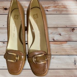 Anne Klein iflex Tan pumps size 7 1/2 M